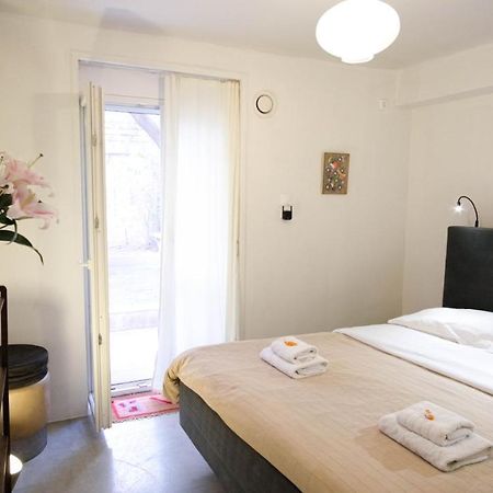 Quiet And Central Flat With Private Backyard Garden Aten Exteriör bild