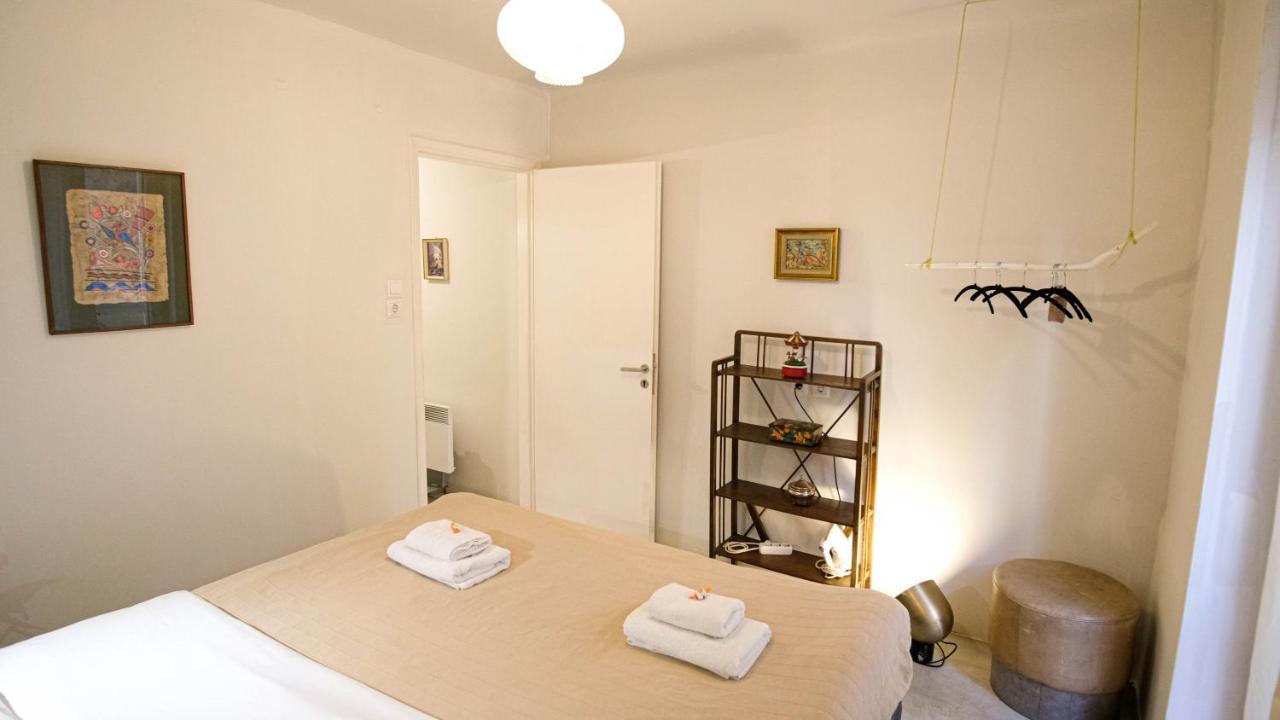 Quiet And Central Flat With Private Backyard Garden Aten Exteriör bild